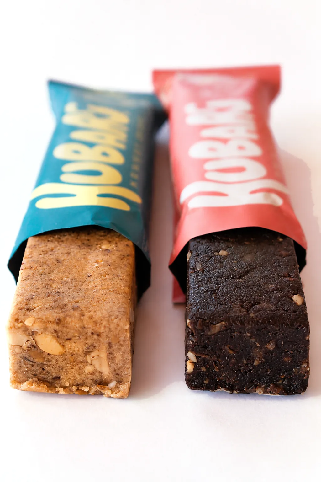 Corte de las barritas Kubari Peanut Bite y Choco & Coco